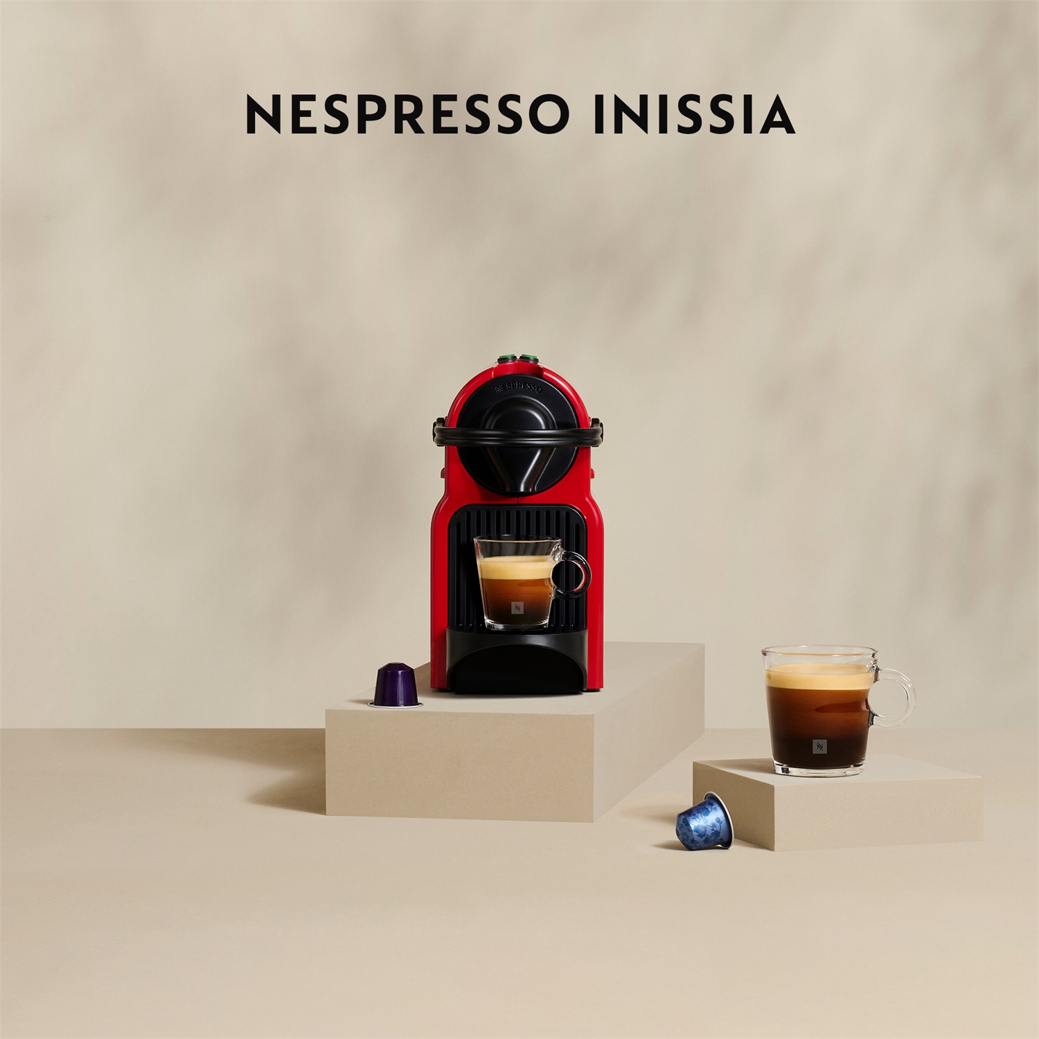 Krups Nespresso Inissia XN1005, Macchina da caffè a capsule, Serbatoio acqua 0.7L, 1260W, Rosso Ruby