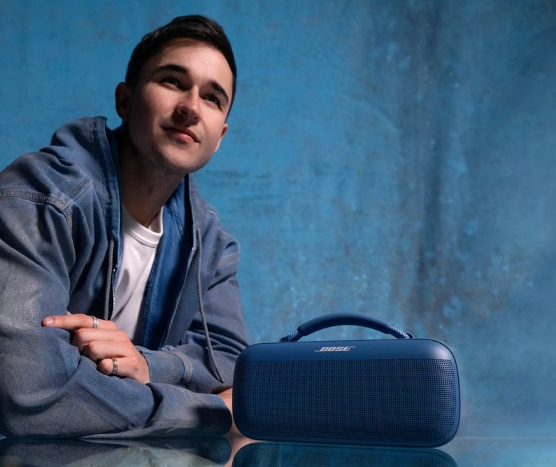 Bose SoundLink Max - Diffusore Bluetooth Portatile Resistente all'Acqua con Fino a 20 Ore di Autonomia, USB-C e Ingresso AUX 3.5 mm, Blu Crepuscolo