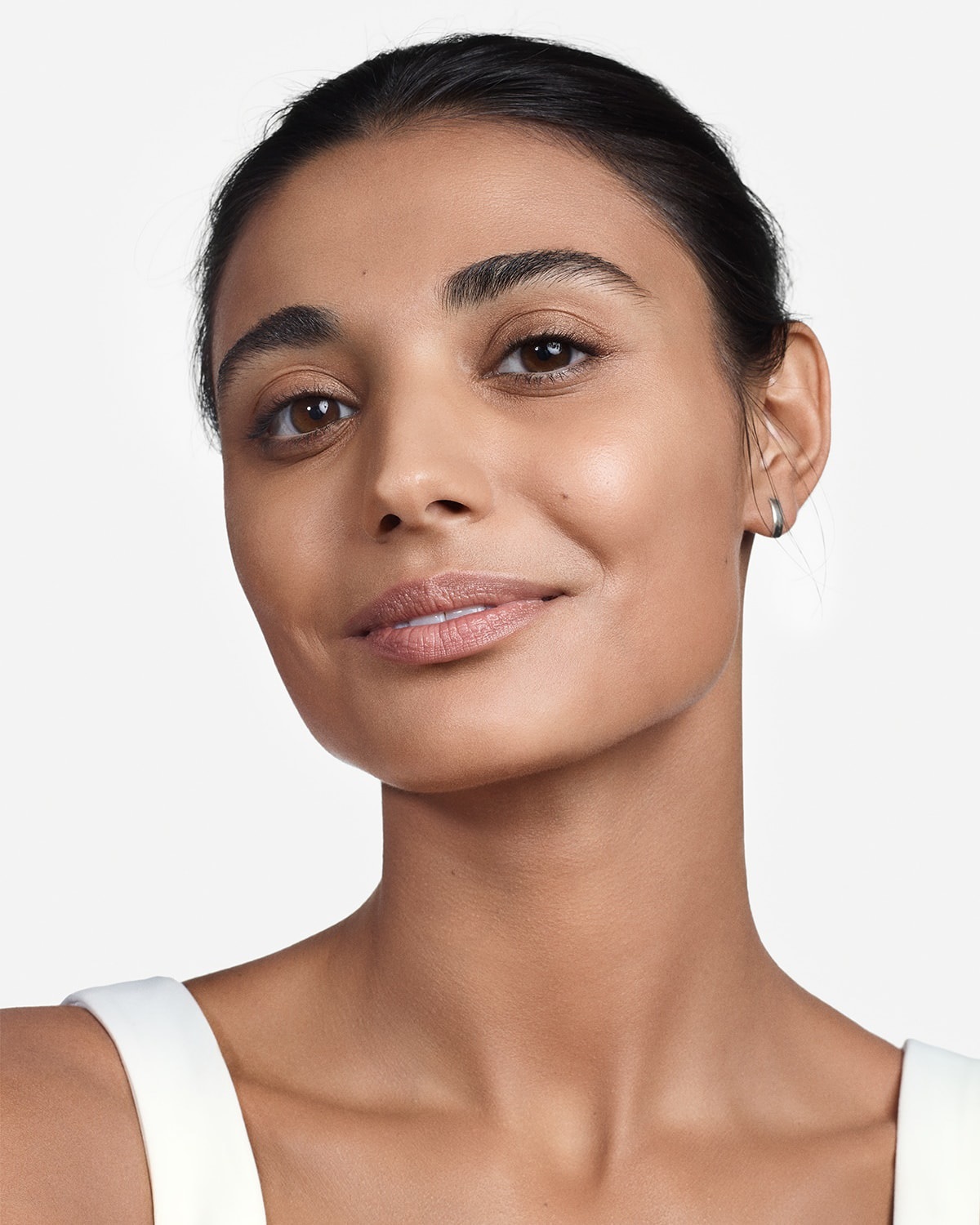 Clinique Almost Powder Makeup SPF 15, Fondotinta in Polvere Compatta 06 Deep, 10g - Leggero e Idratante con Protezione Solare