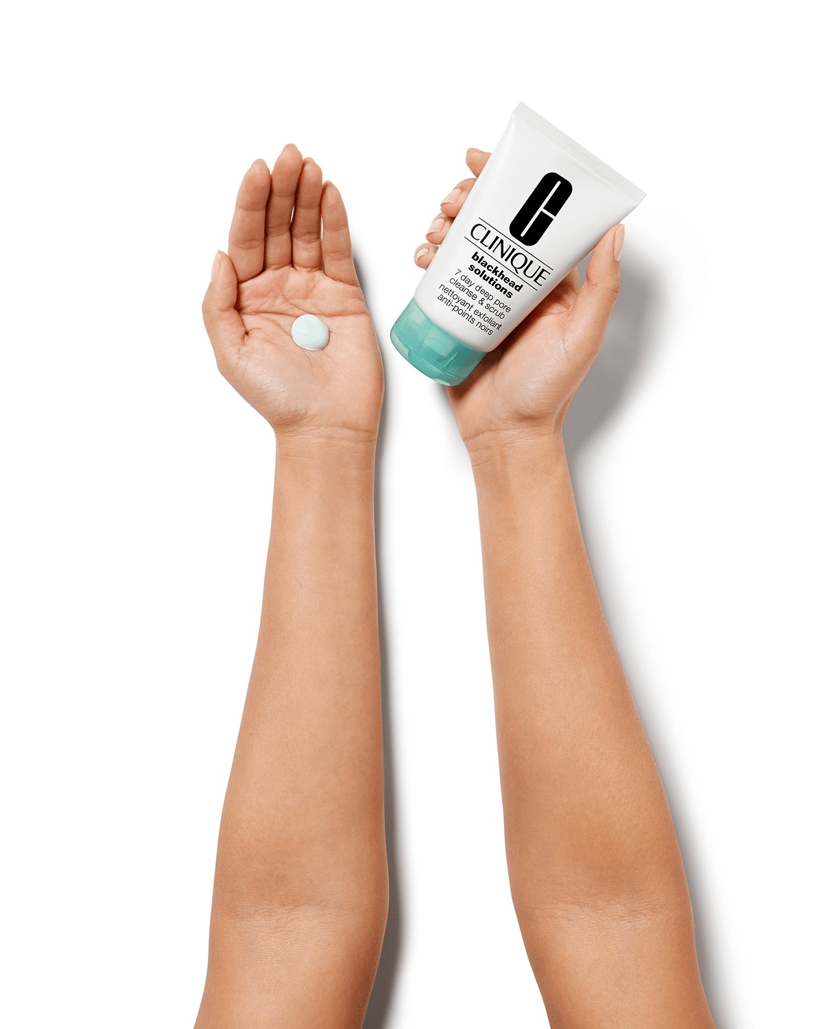 Clinique Blackhead Solutions 7 Day Deep Pore Cleanse & Scrub - 125 ml, Formula 3-in-1 per Pori Visibili, Antipunti Neri, Detergente ed Esfoliante