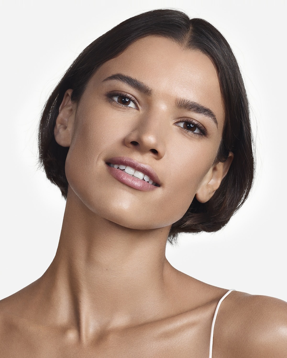 Clinique Even Better Glow Light Reflecting Makeup SPF 15, Vanilla 70 - Fondotinta Illuminante 30 ml con Copertura Leggera a Media e Effetto Luminoso