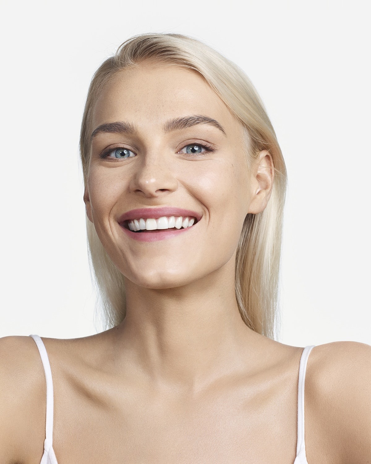 Clinique Even Better Makeup Fondotinta Liquido SPF 15, CN 0.75 Custard, 30 ml - Antimacchie, Uniformante, con Vitamina C ed E