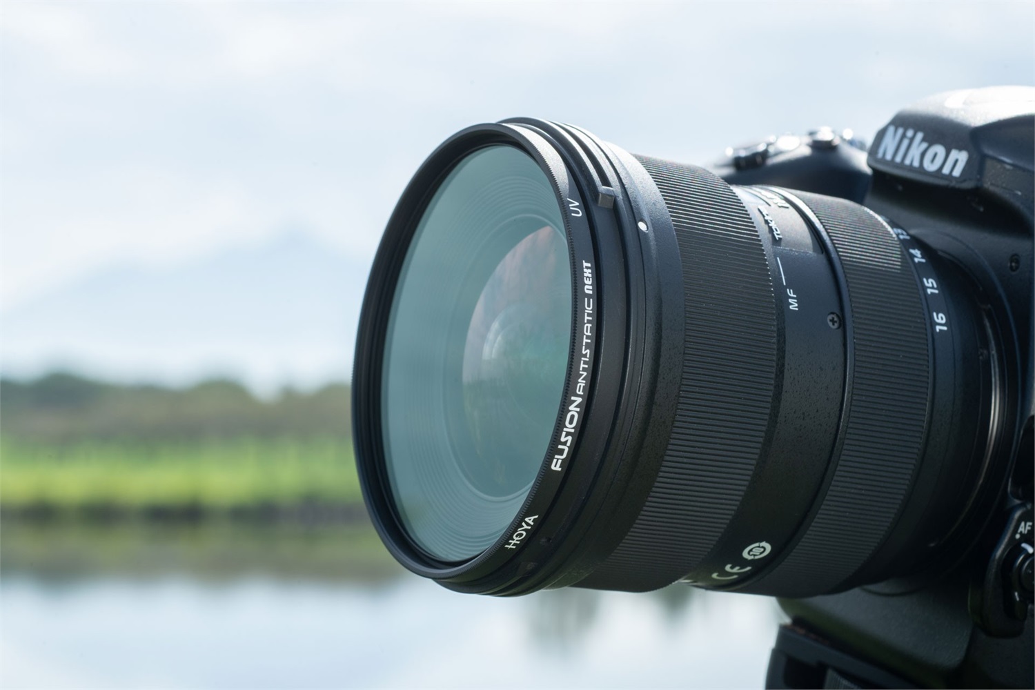 Hoya Fusion Antistatic Next Filtro UV 77mm - 18-Layer Super Multi-Coated, Alta Trasmissione, Resistente alla Polvere