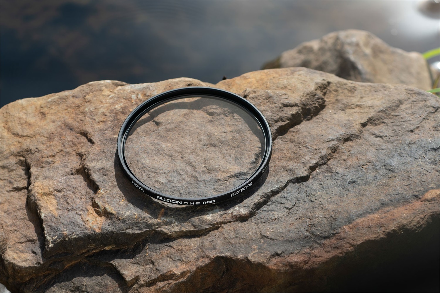 HOYA FUSION ONE NEXT Filtro Protettivo 37mm - 18 Strati, Alta Trasmissione Luce, Resistente a Macchie e Acqua