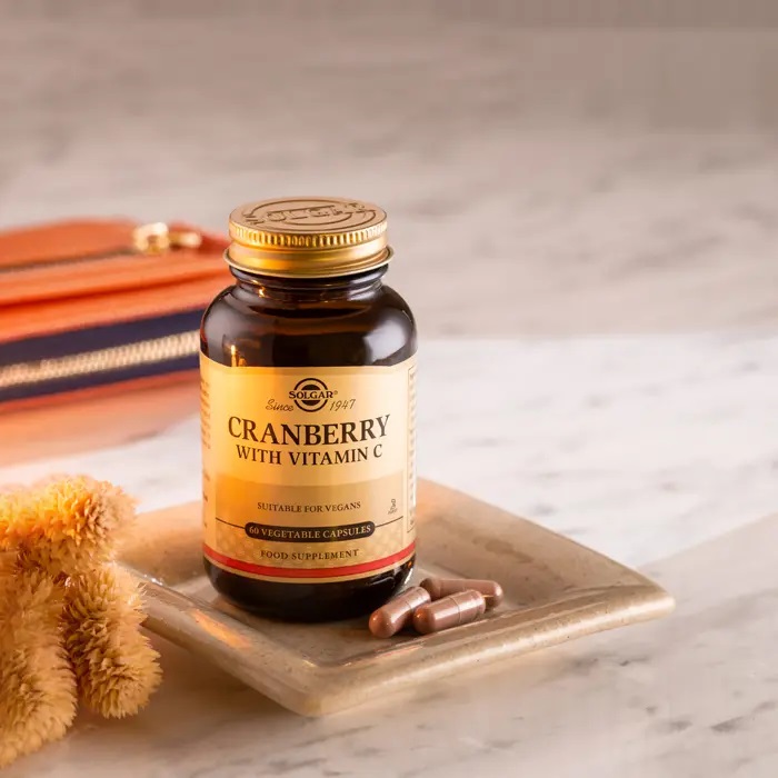 Solgar Fitocranberry - Integratore Alimentare con Mirtillo Rosso Americano e Vitamina C per il Benessere dell'Apparato Urinario - 60 Capsule Vegetali