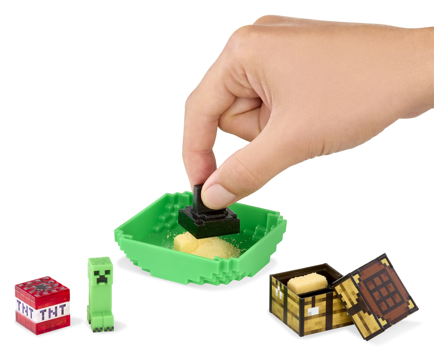 MGA's Miniverse Make It Mini Minecraft - Set di 12 Miniature Collezionabili Fai-da-te in Resina per Creativi, Età 8