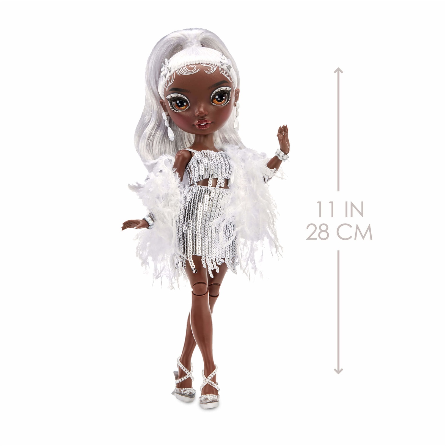 MGA Entertainment Rainbow High Rainbow Vision AYESHA STERLING - Bambola alla Moda Argento con Abiti Mix 'n Match, Microfono, Accessori e Toeletta - Età: 6 anni