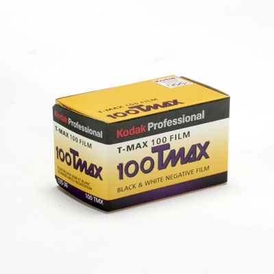 Kodak T-MAX 100 - Pellicola Fotografica Bianco e Nero 135 (35 mm) - ISO 100 - 36 Pose - Grana Ultra-Fine