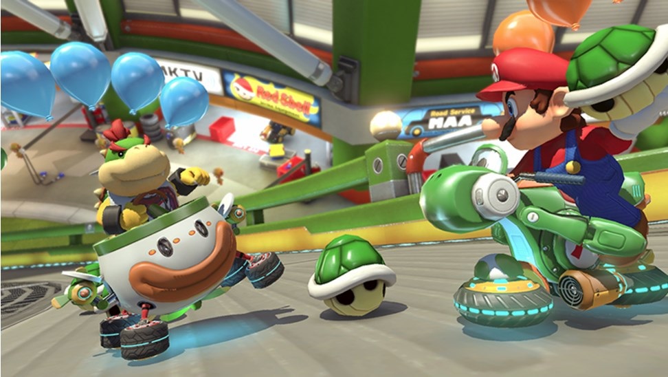 Nintendo Mario Kart 8 Deluxe - Videogioco per Nintendo Switch - Edizione Italiana - Multiplayer fino a 8 giocatori