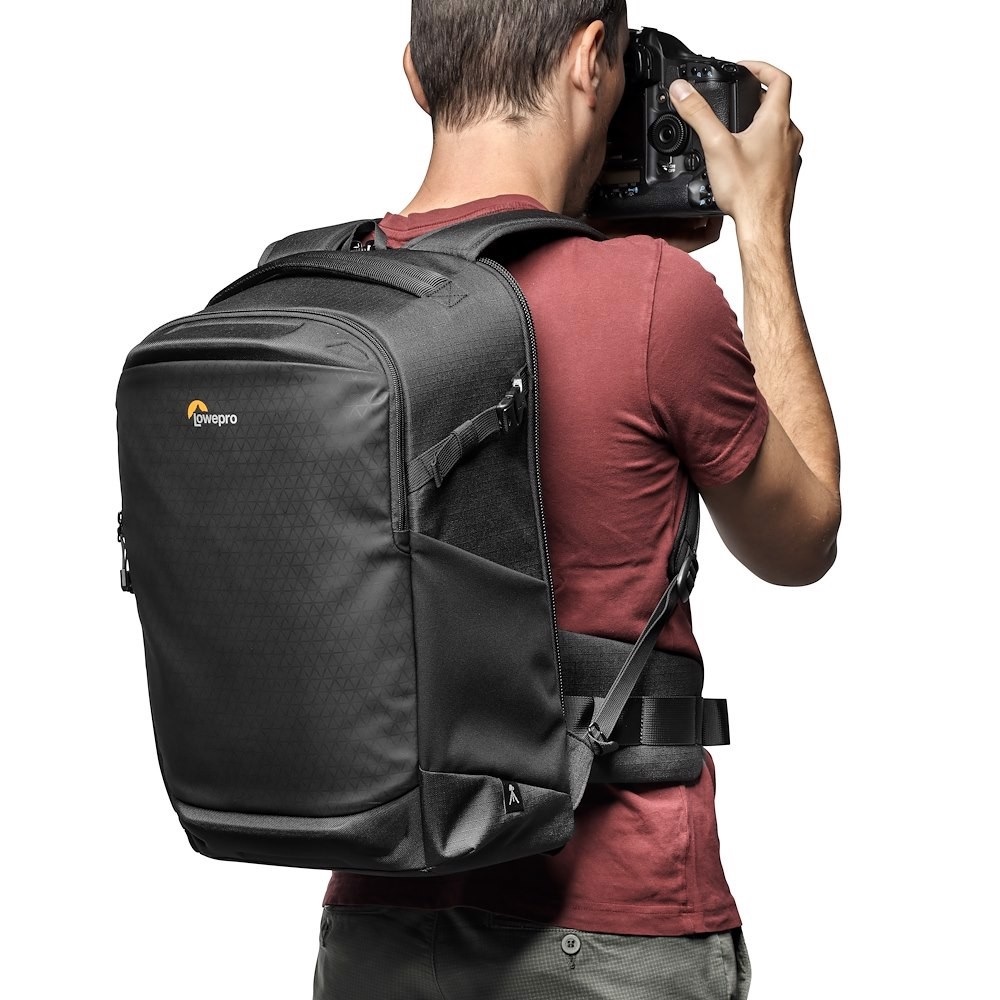 Lowepro Flipside BP 400 AW III Zaino per Fotocamera Mirrorless e DSLR Nero - Accesso Posteriore e Laterale, Divisori Regolabili, Protezione dagli Agenti Atmosferici