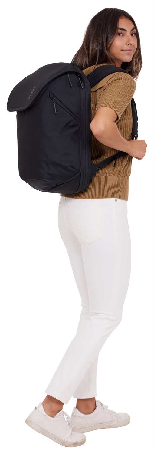 Thule Subterra 2 Zaino da Viaggio Nero in Poliestere, Capacità 26L Espandibile a 32L, Scomparto per Laptop da 16