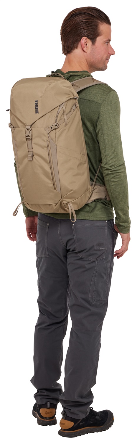 Thule AllTrail Zaino da Escursionismo 25L Faded Khaki - Impermeabile, Scomparto per Laptop, Cinghia Torace e Cintura Lombare