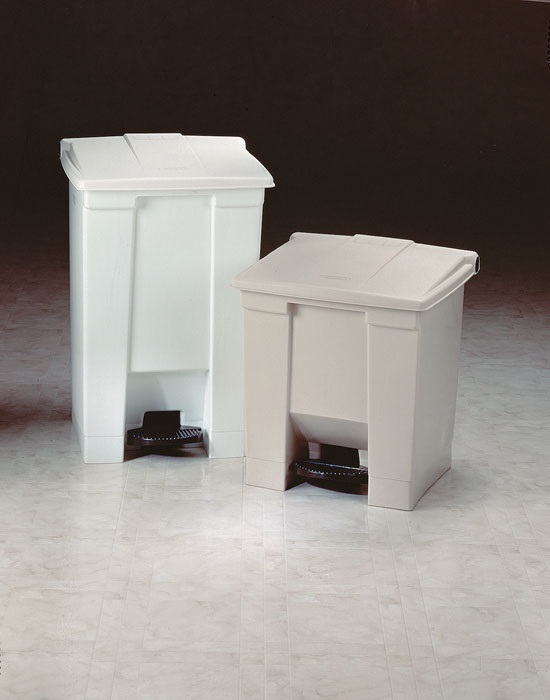 Rubbermaid Pattumiera a Pedale 45L in Polietilene Beige - Robusta e Resistente per Uso Industriale