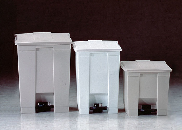 Rubbermaid Pattumiera a Pedale 45L in Polietilene Beige - Robusta e Resistente per Uso Industriale
