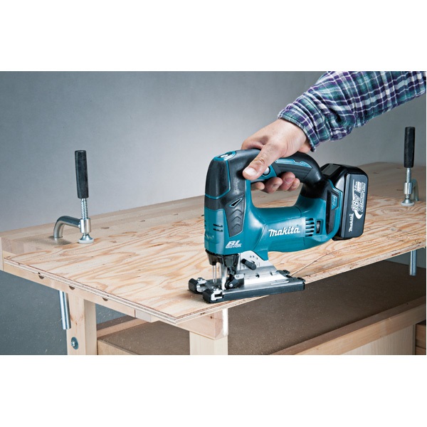 Makita DJV182Z Seghetto Alternativo 18V Brushless - 2,6 kg, Capacità di Taglio 13,5 cm, Velocità Variabile fino a 3500 giri/min