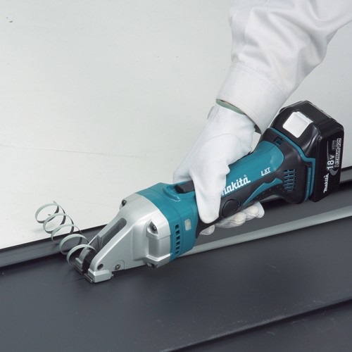 Makita DJS101Z - Forbici per lamiere a batteria 18 V, 1,0 mm, 4300 spm, raggio minimo di taglio 3 cm
