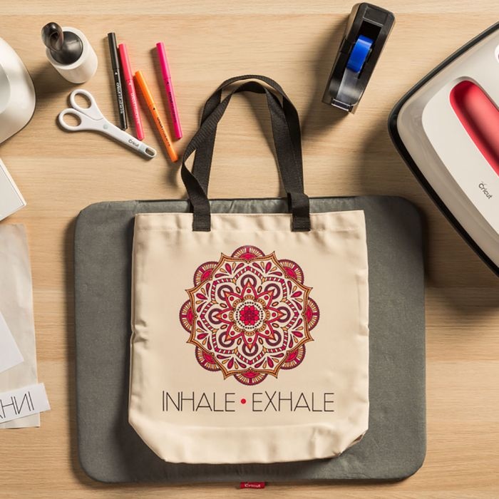 Cricut Pennarelli Infusible Ink 1,0 mm - Confezione da 5 colori: Nero, Marrone, Verde, Viola, Rosso