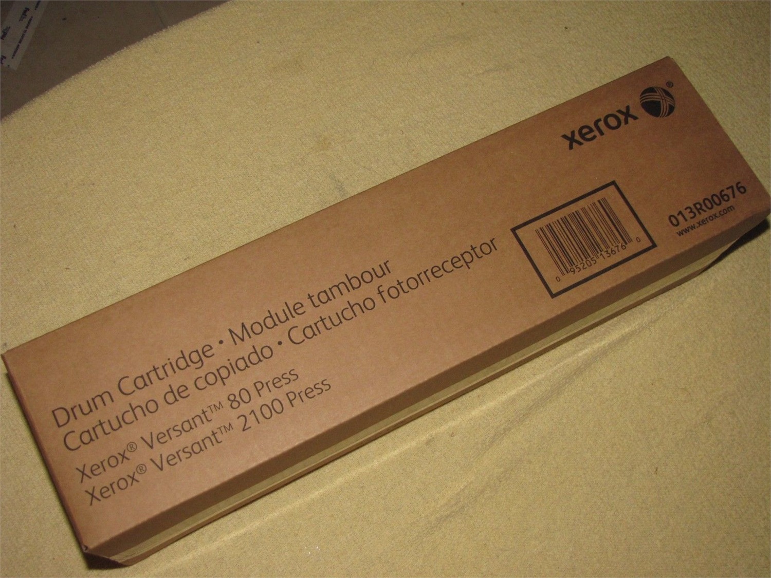 Xerox 013R00676 Cartuccia Toner Originale Nero - 348000 Pagine, Compatibile con Versant 80/2100/180, 1 Pezzo