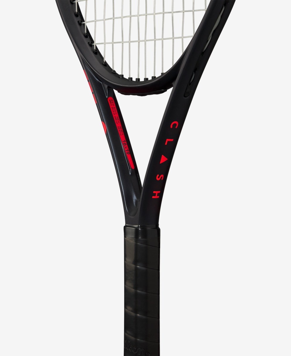 Wilson Racchetta da Tennis Clash 26 V3 - Leggera, 245g, per Bambini 9-11 Anni, 100% Grafite