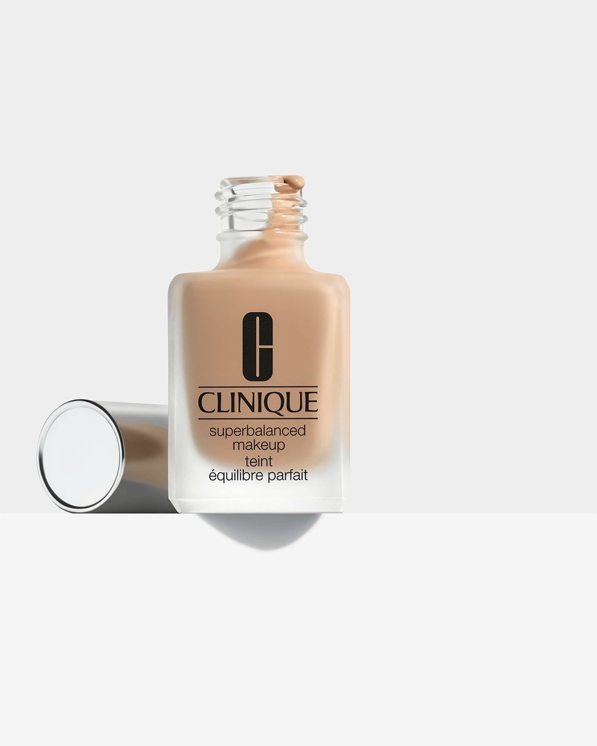 Clinique Superbalanced Makeup Fondotinta Riequilibrante CN 70 Vanilla 30ml - Privo di Oli, Idratante, Finish Naturale