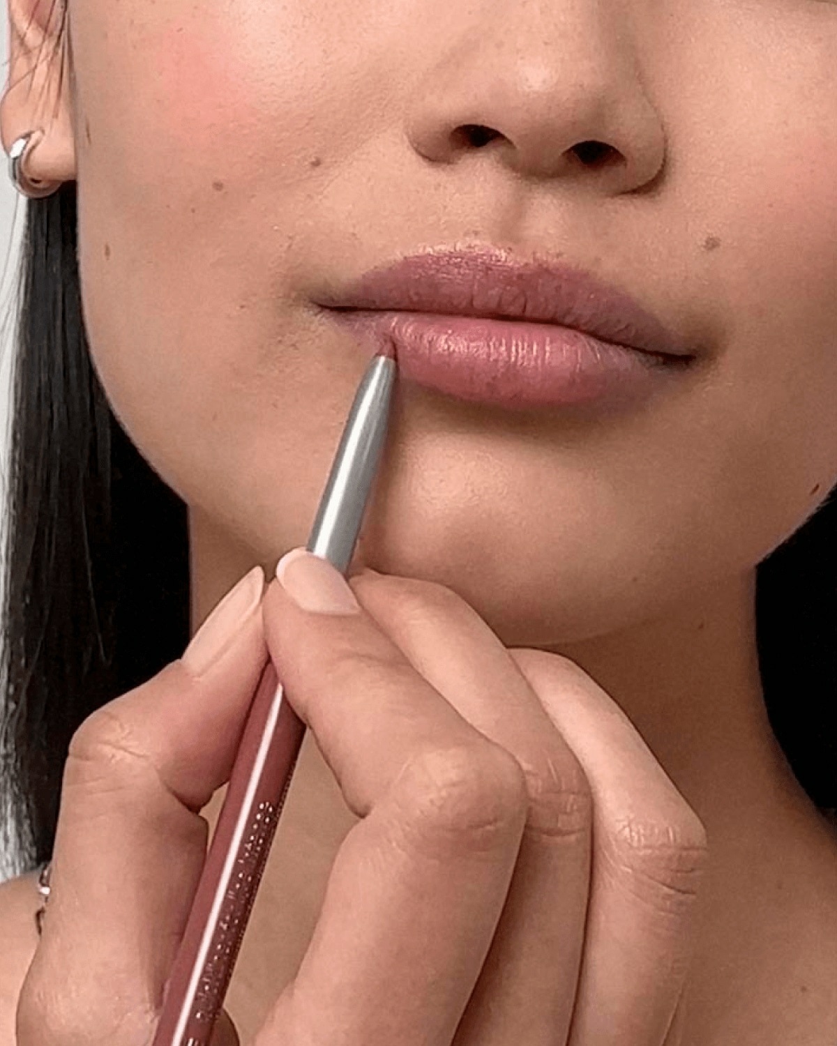 Clinique Quickliner For Lips Matita Labbra 0,3 g - Colore Intense Cranberry, Facile Applicazione, Lunga Tenuta