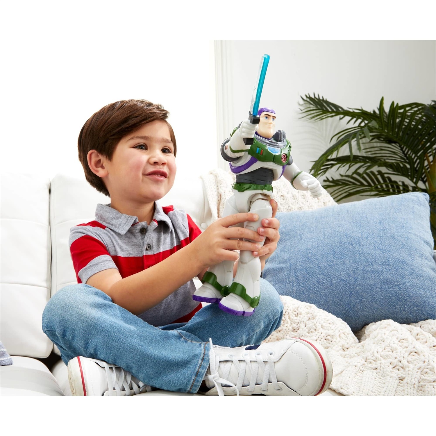 Mattel Disney Pixar Lightyear Laser Blade Figure - Giocattolo per Bambini 3 Anni con Azione Meccanica, Luci e Suoni, Esclusivo Amazon HJC60