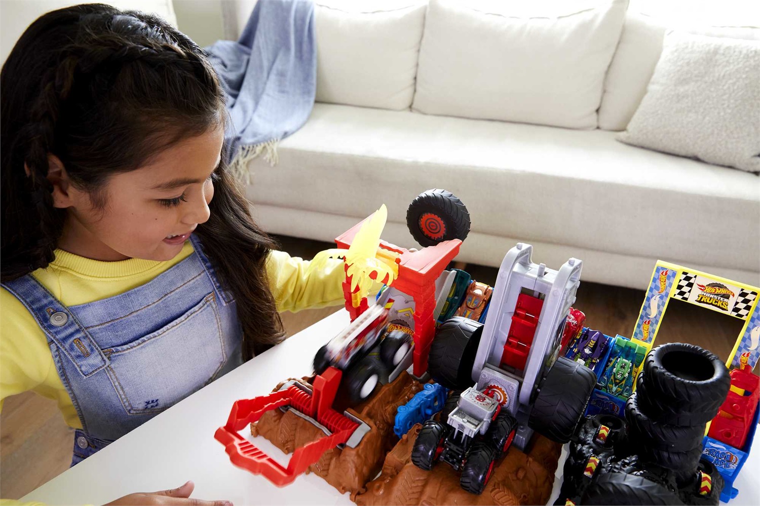 Hot Wheels Monster Trucks Arena degli Scontri con camion dei pompieri 5-Alarm - Giocattolo per bambini 4 Anni