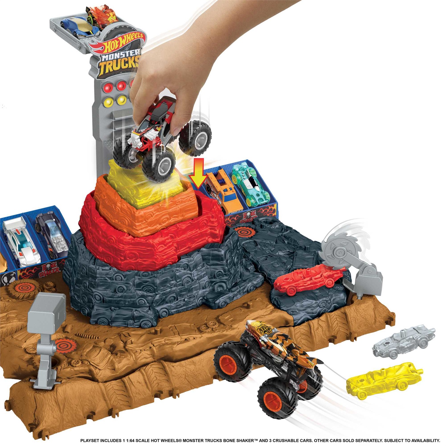 Hot Wheels Monster Trucks Arena degli Scontri Bone Shaker - Set con 1 Bone Shaker e 3 auto da demolire, Giocattolo per bambini 4 Anni, HNB96
