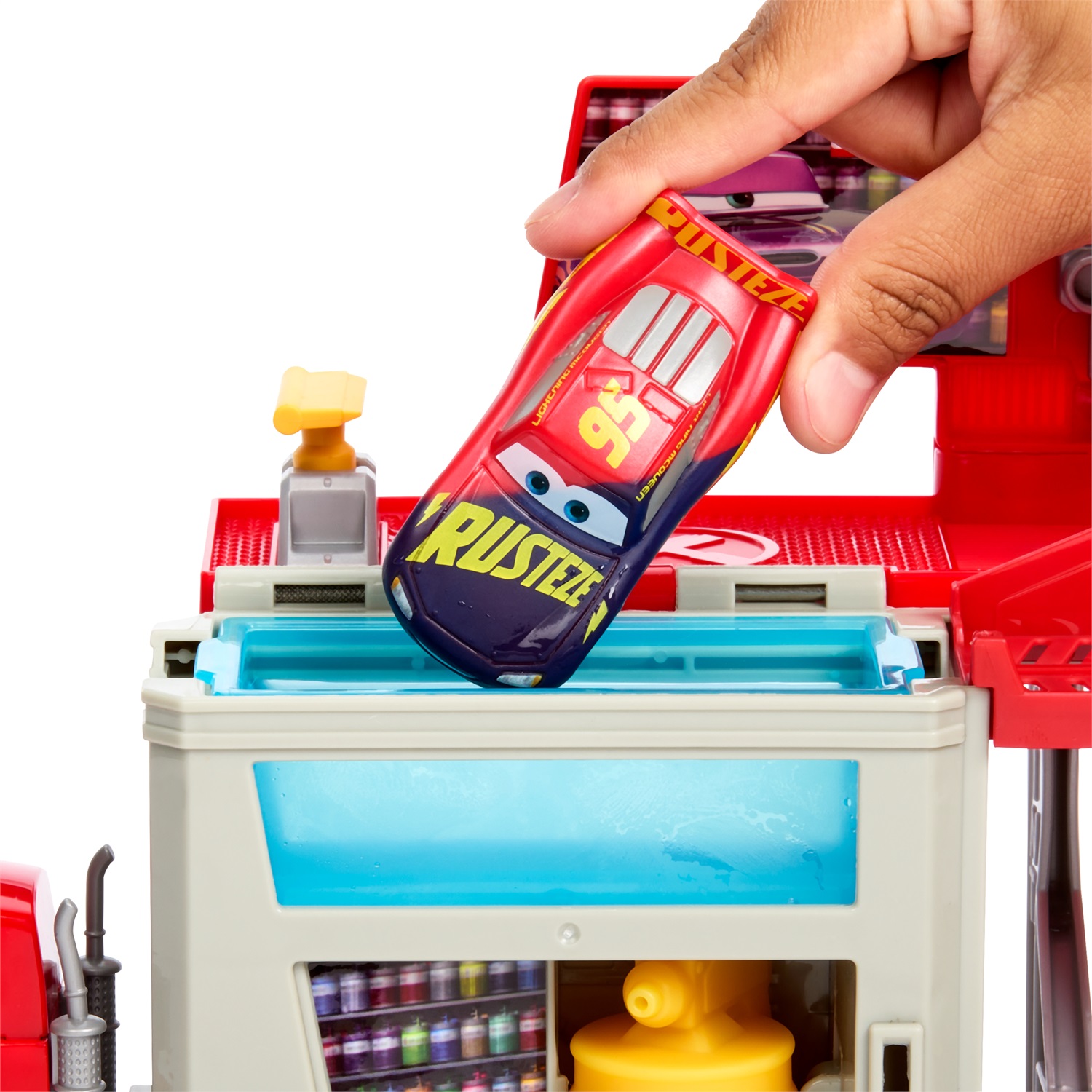 Mattel Disney Pixar Cars Mack Officina Cambia Colore con Saetta McQueen, cabina rimovibile e accessori interattivi