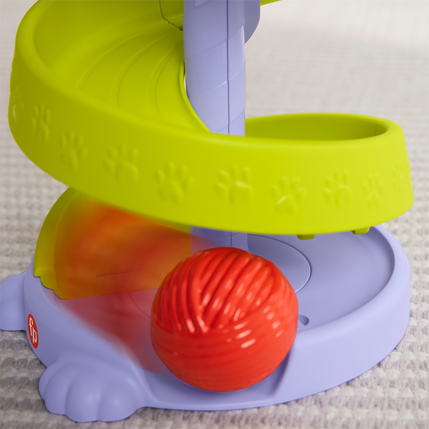 Fisher-Price Felix Mangia Gomitoli HTW92 - Giocattolo educativo interattivo per neonati e bambini con torre di palline a più livelli e 4 palline colorate