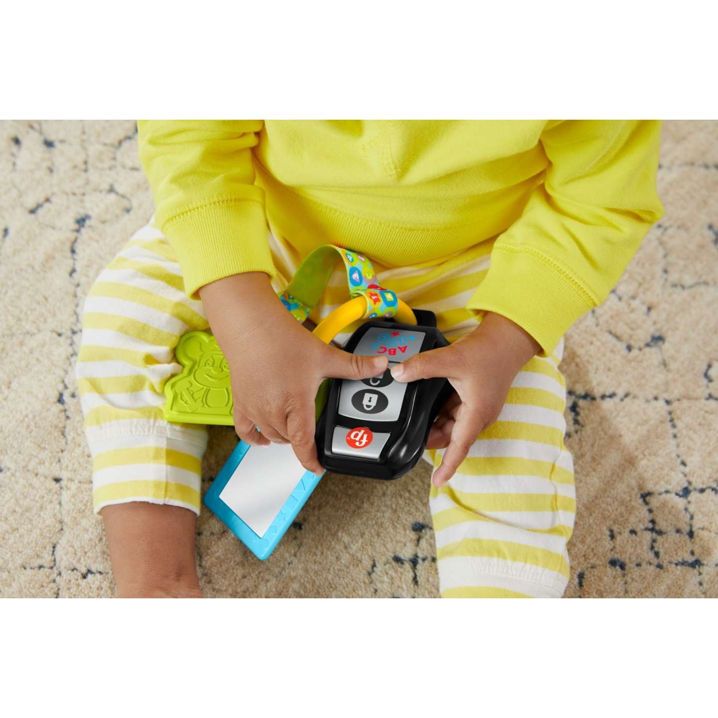 Fisher-Price Il Mio Primo Portachiavi HWY38 - Giocattolo Musicale con Dentaruolo e Specchio, 4 Attività Coinvolgenti per Bambini dai 6 Mesi