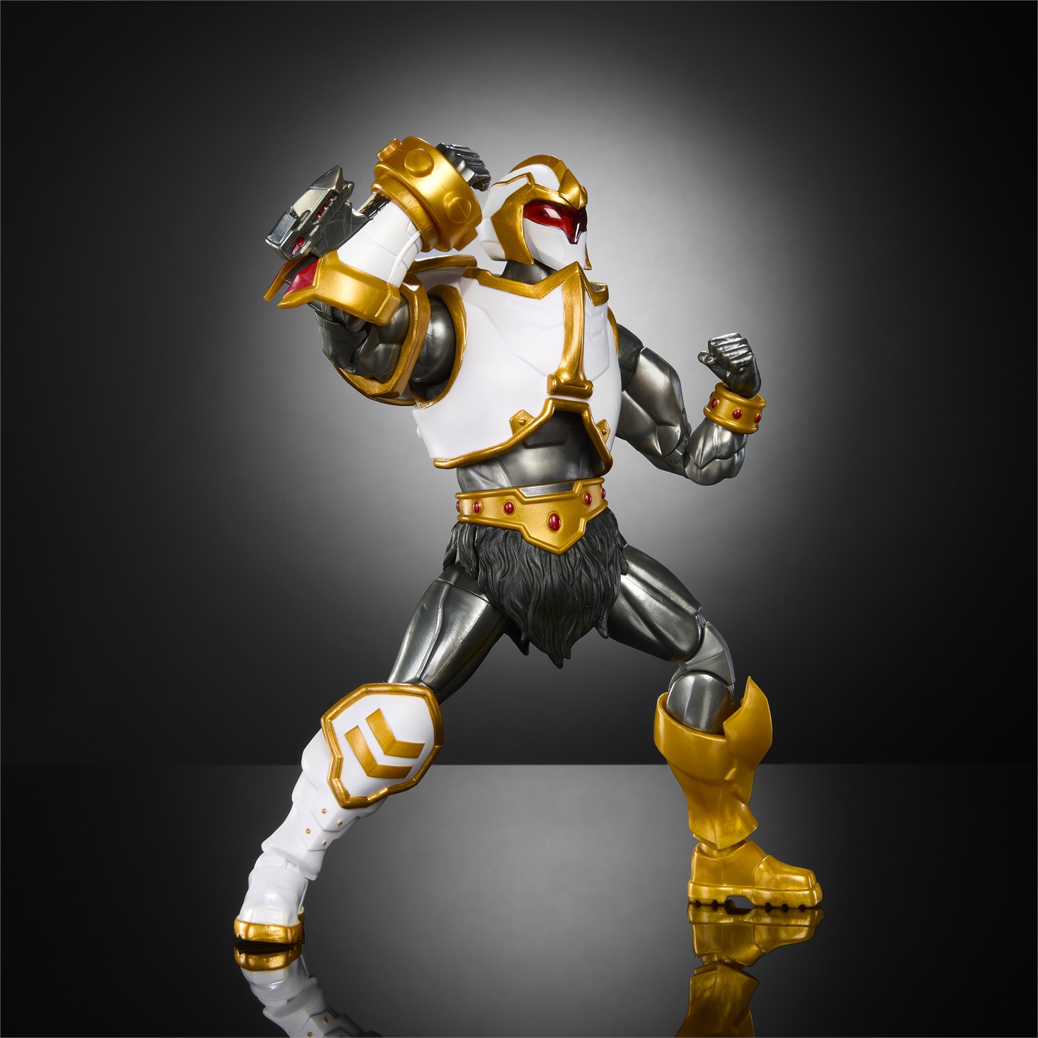 Masters of the Universe Masterverse - New Eternia Manowar, action figure deluxe alta 18 cm con 30 punti d'articolazione, accessori e parti intercambiabili, giocattolo per bambini 6 anni
