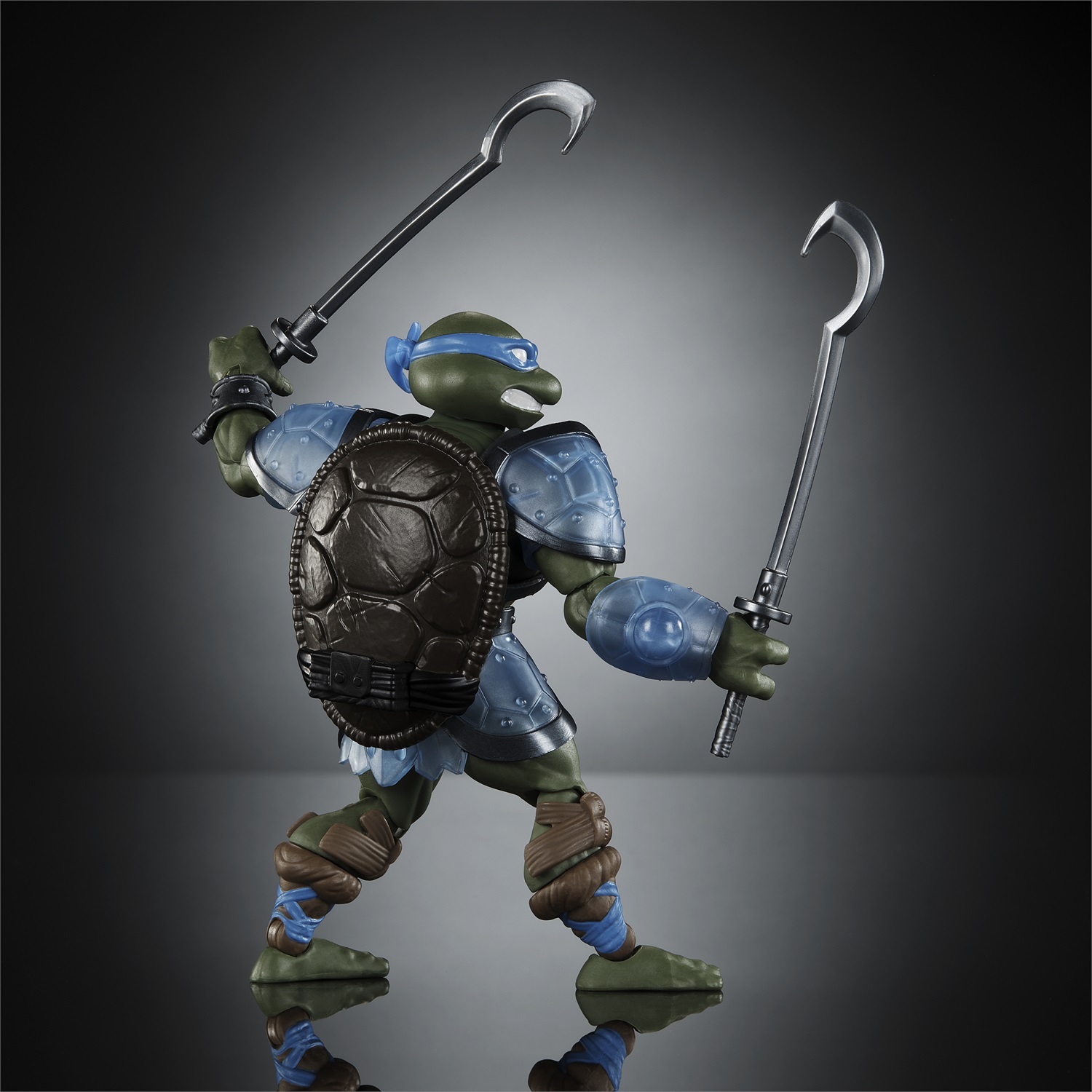 Masters of the Universe - Action Figure Leonardo Turtles of Grayskull snodata con accessori, crossover Tartarughe Ninja, per bambini 6 anni