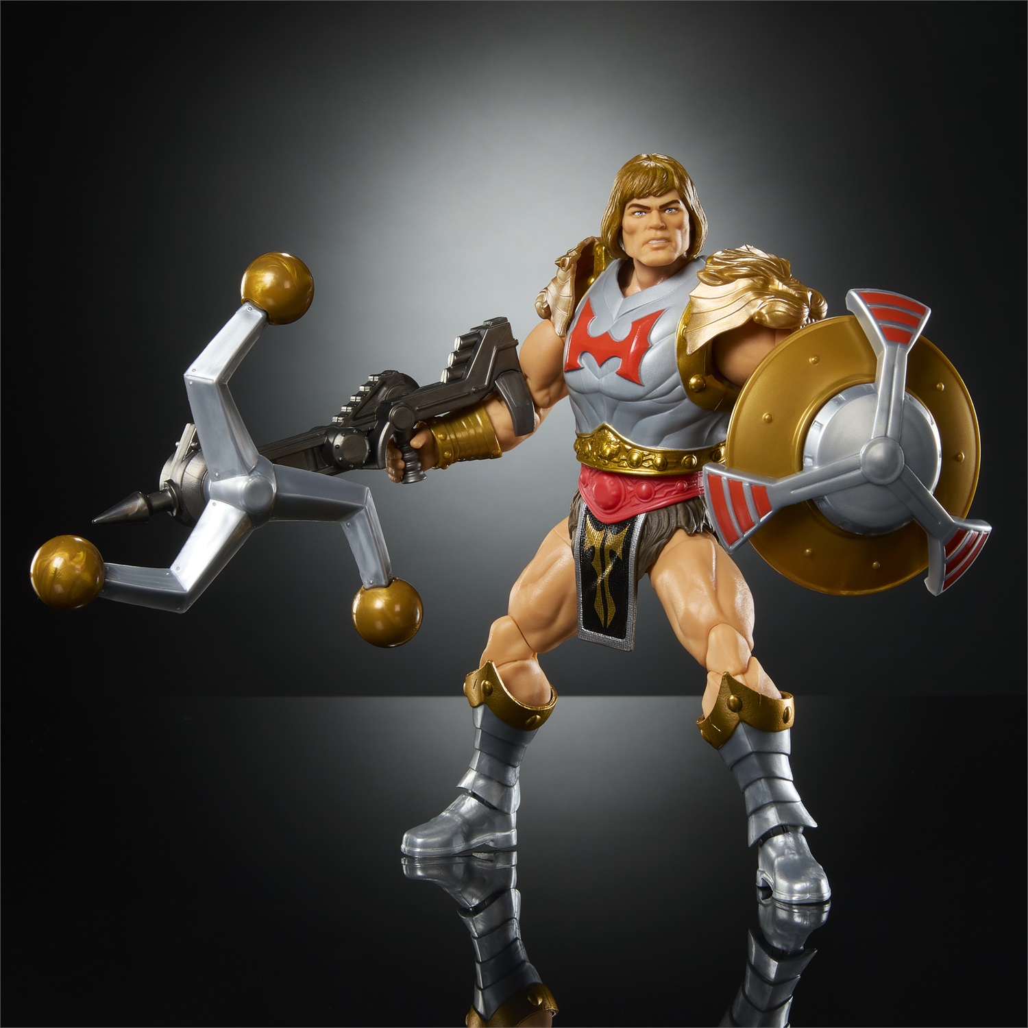 Mattel Masters of the Universe Masterverse - Flying Fists He-Man, action figure con arma rotante, scudo e 30 punti d'articolazione, per bambini 6 anni
