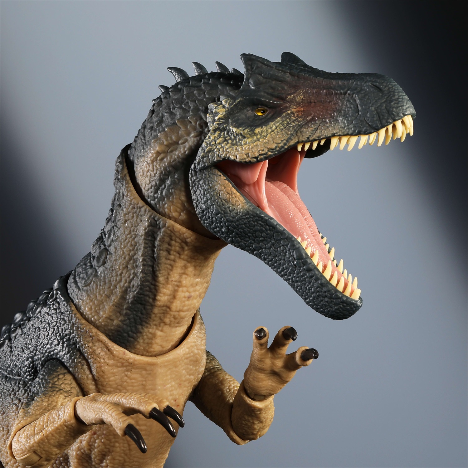 Mattel Jurassic World Hammond Collection - Action Figure Allosauro Articolato con Design Premium e Occhi di Vetro, 54 cm, Giocattolo per Bambini 8 anni, JCG13