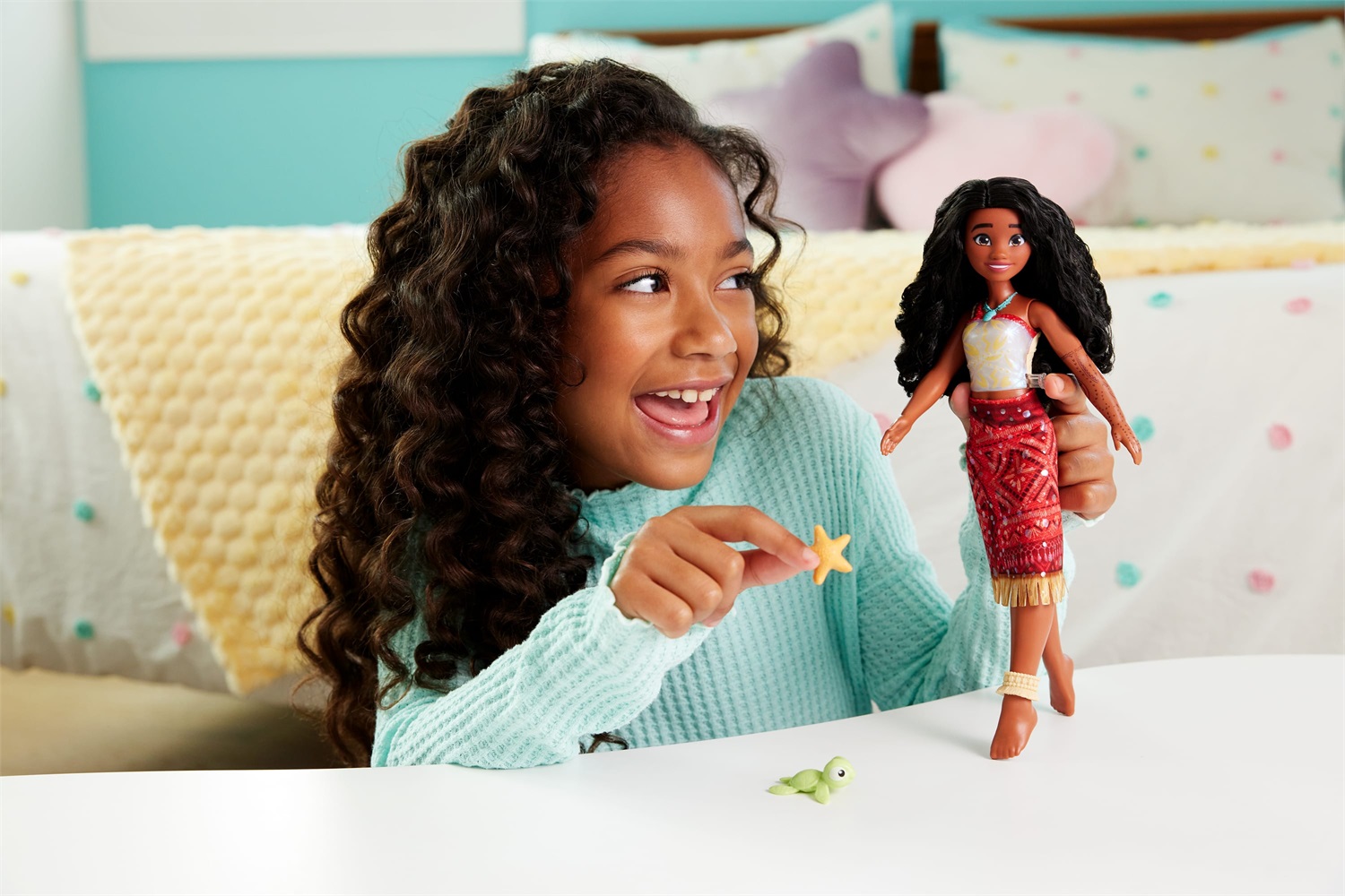 Mattel Tautai Vaiana Nuotatrice JFF09 - Bambola ispirata a Disney Oceania 2 con corpetto cambia colore, gambe mobili e 2 accessori inclusi, per bambini dai 3 anni