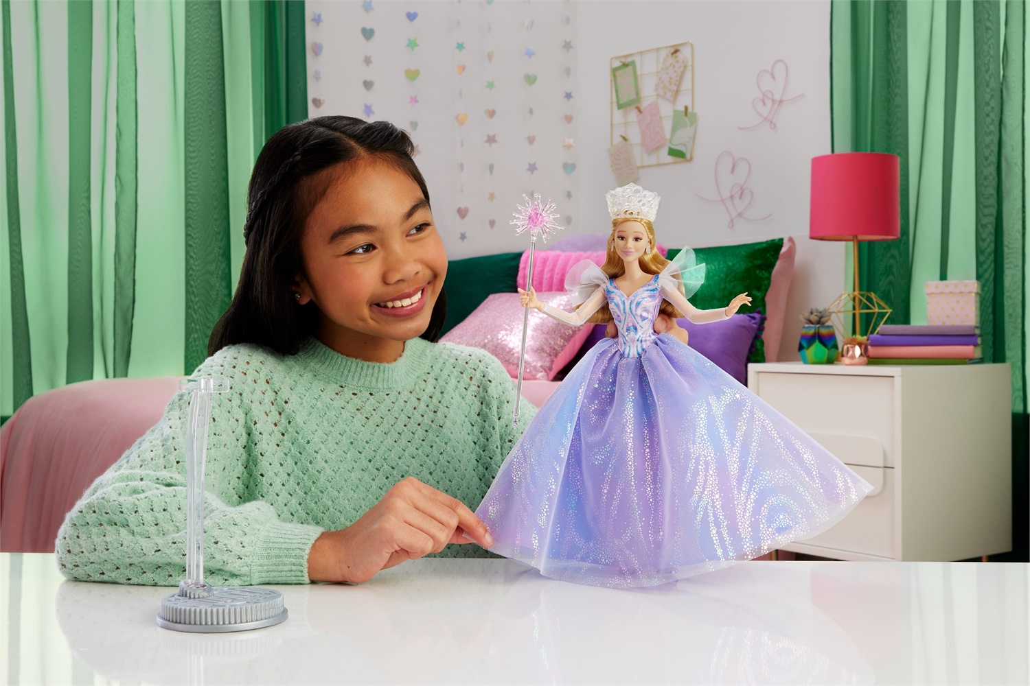 Mattel Wicked Glinda Deluxe - Bambola Ispirata al Film con Abito Rimovibile e 3 Accessori Inclusi, Giocattolo per Bambini 6 anni, JFM13