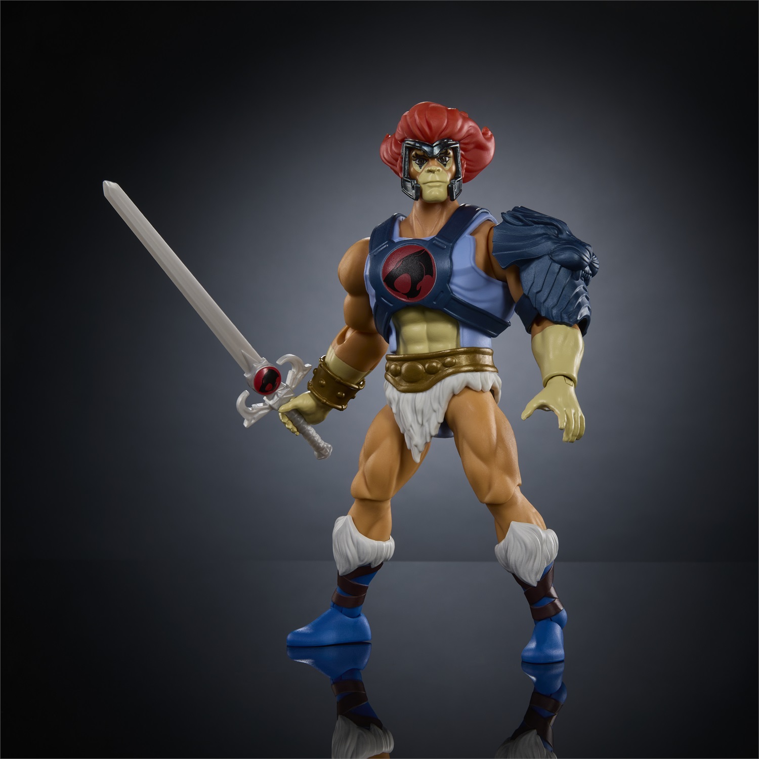 Mattel Lion-O - Figura d'Azione Snodabile 14 cm con Armatura Rimovibile e Mini Fumetto, Masters of the Universe x ThunderCats