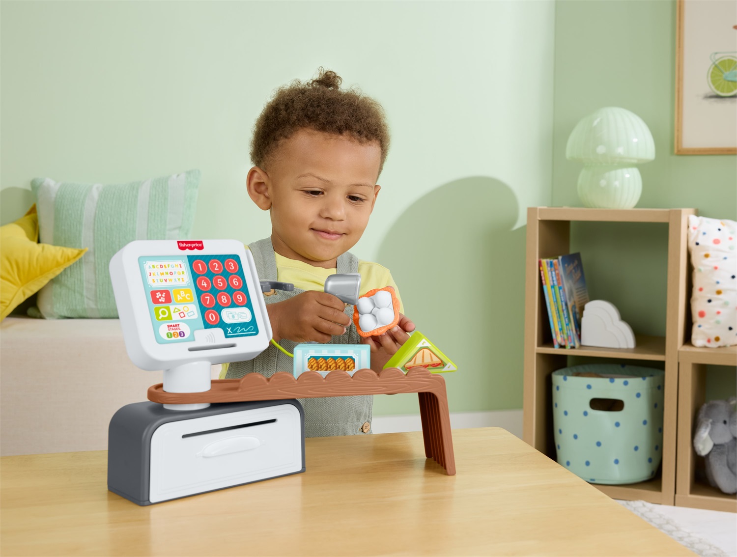 Fisher-Price Registratore di Cassa - Gioco di Ruolo Educativo con Oltre 150 Canzoni e 20 Accessori Inclusi, Versione Multilingue, per Bambini 2 Anni