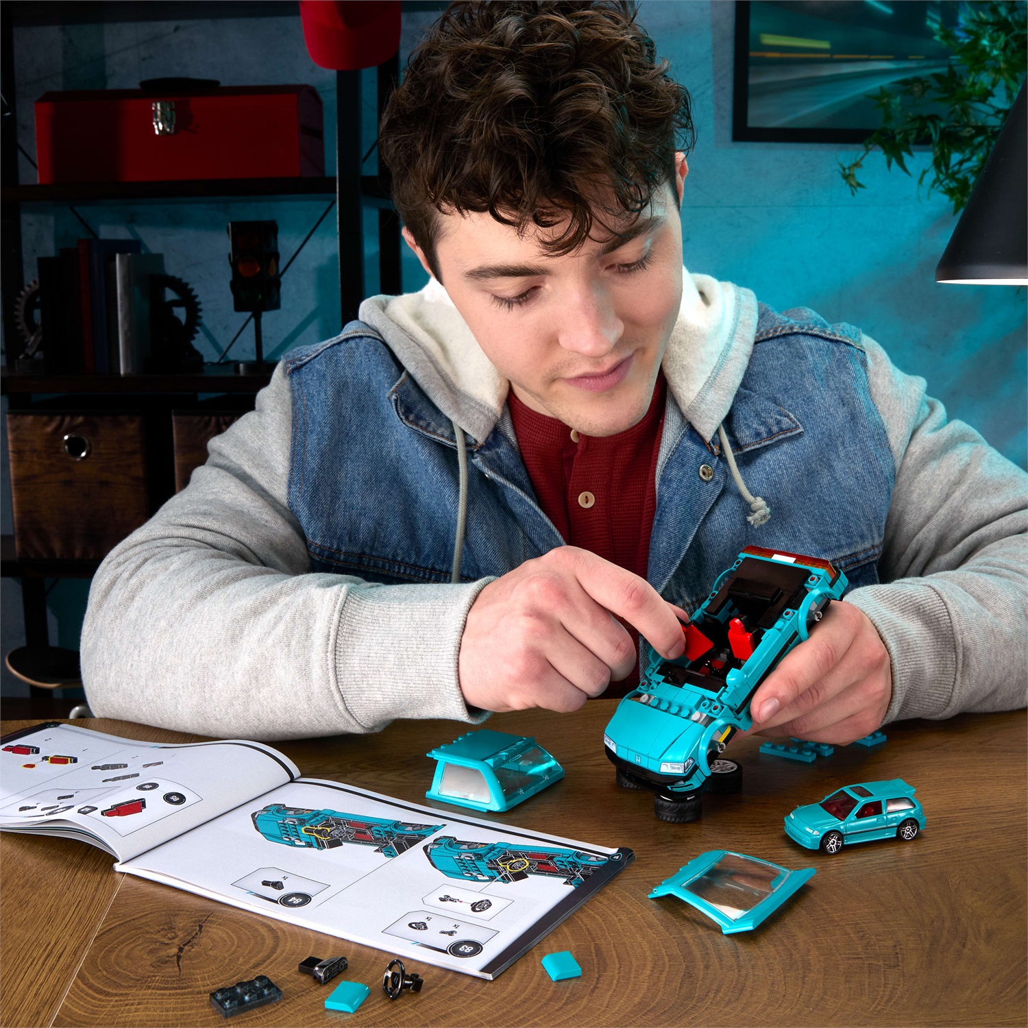 Mattel Brick Shop Custom '90 Honda Civic EF - Set da costruire 1:32 con 248 pezzi, dettagli realistici e adesivi personalizzabili