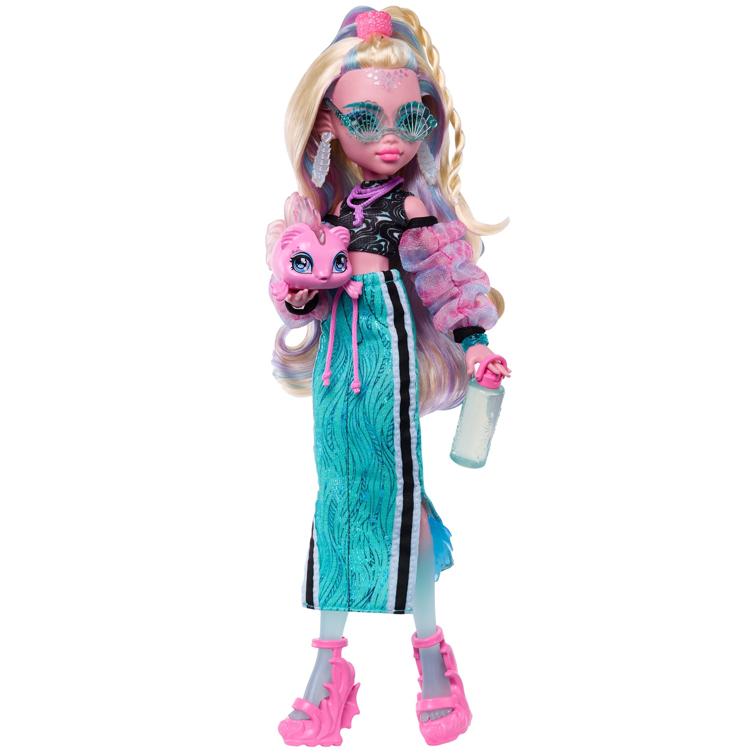 Monster High Lagoona Blue - Bambola con Top Corto, Maxi Gonna Sportiva e 7 Accessori Inclusi