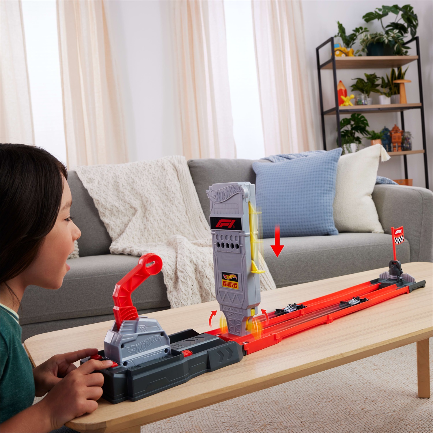 Hot Wheels - Set Pista Formula 1 Griglia di Partenza con 2 Auto, Torre di Partenza e Bandiera a Scacchi