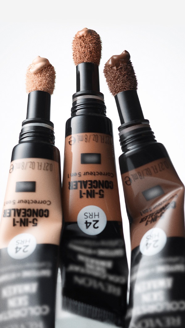 Revlon ColorStay Skin Awaken 5-in-1 Concealer 005 Fair - Correttore Viso Leggero e Cremoso con Caffeina e Vitamina C, Idratante e Illuminante, 8ml