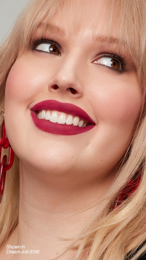 Revlon ColorStay Limitless Matte Liquid Lipstick 5 ml - 002 Poster Child, Rossetto Liquido Opaco, Arricchito con Triplo Acido Ialuronico, Formula 100% Vegana, Ultra Resistente