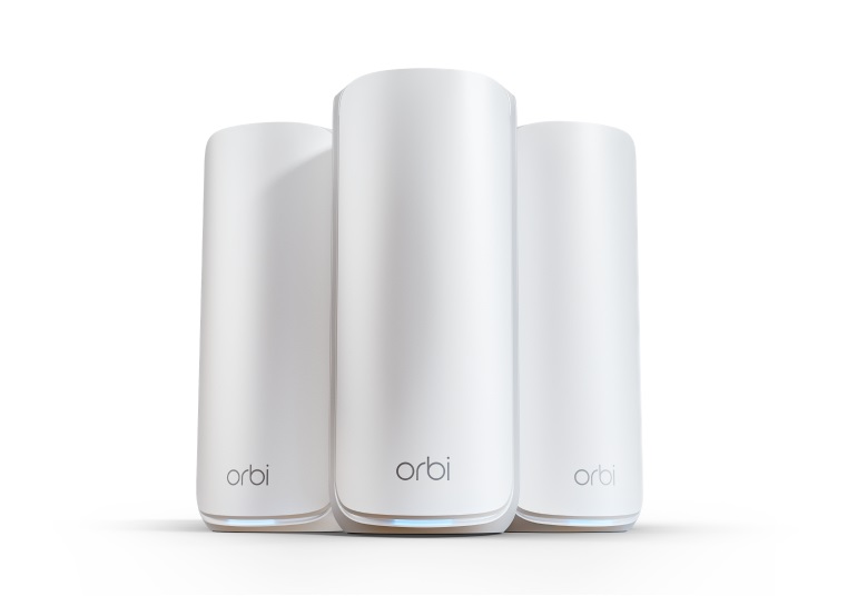 NETGEAR Orbi 870 WiFi Mesh Router Quad-Band (2,4 GHz/5 GHz/6 GHz) con 2 Satelliti, Copertura fino a 600 m², Fino a 21 Gbps, 150 Dispositivi, Porta Internet 10 Gbit