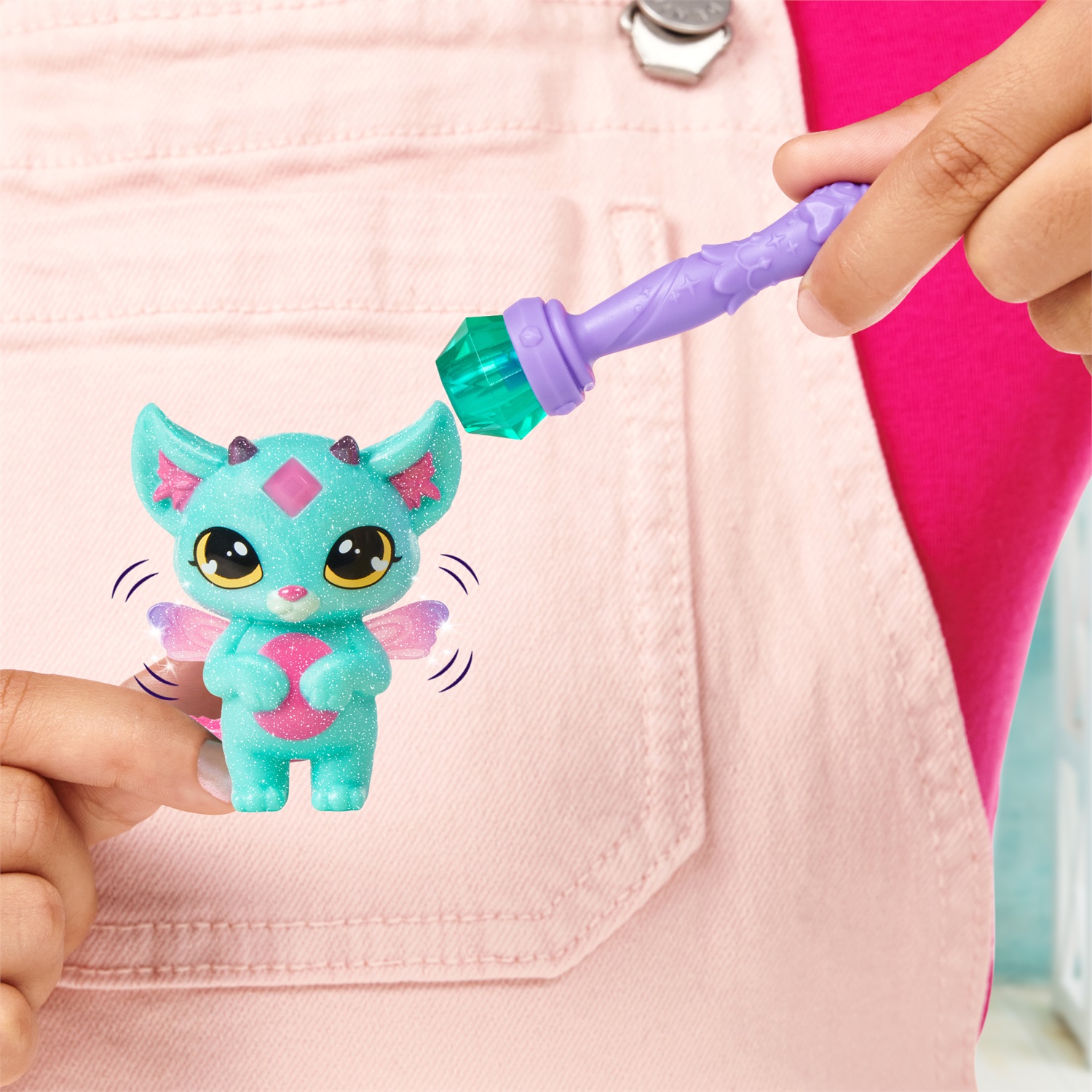 Moose Toys Magic Mixies Mixlings Sparkle Magic - Confezione da 4 Bacchette Magiche per Bambini dai 5 Anni