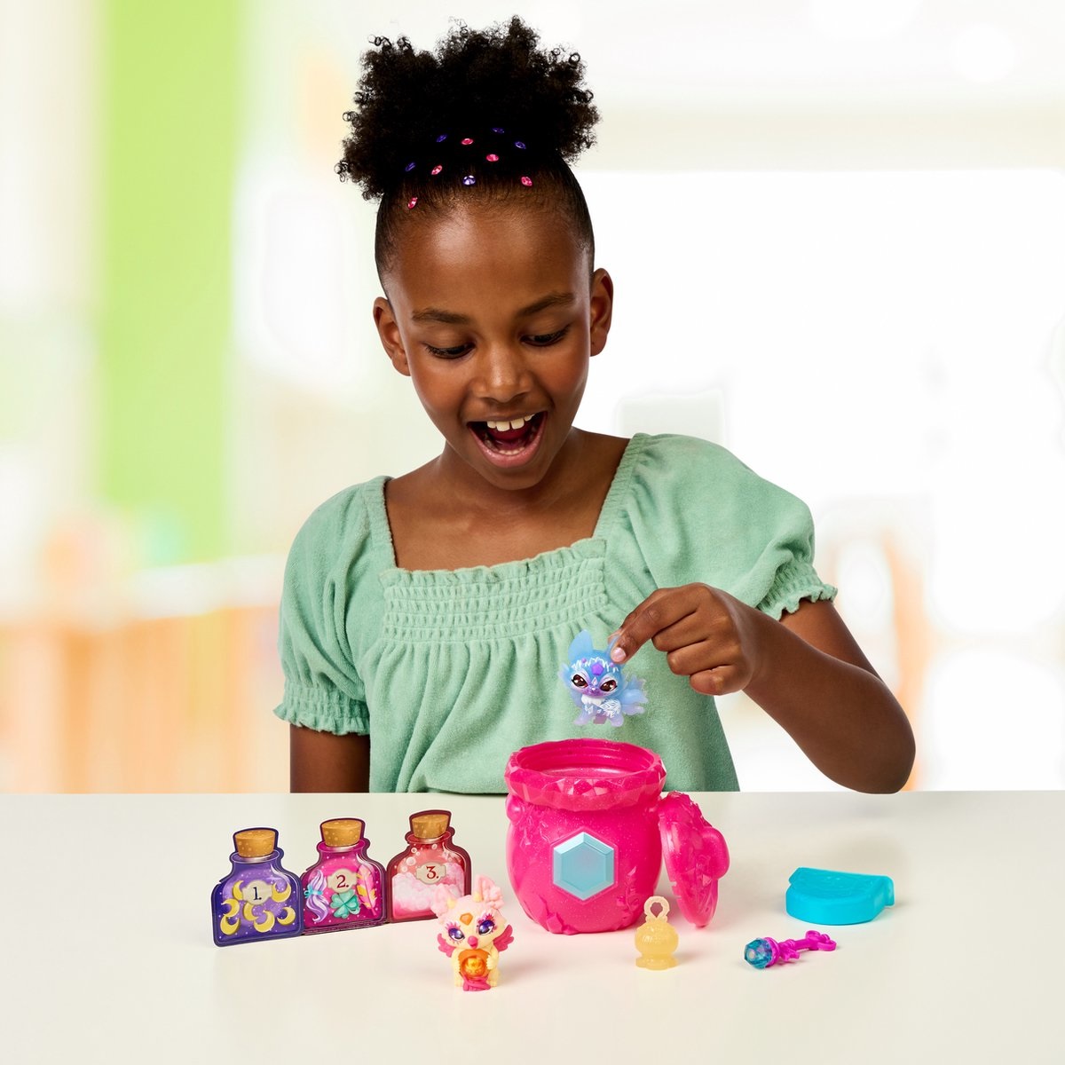 Moose Toys Magic Mixies Mixlings S3 - Crystal Forest con 5 Poteri Magici, 2 Mixlings e Accessori