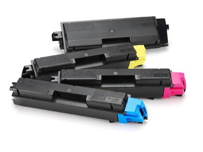 KYOCERA TK-590M Cartuccia Toner Originale Magenta 5000 Pagine 1 pz Compatibile con FS-C2026MFP, FS-C2126MFP, FS-C5250DN e altri modelli