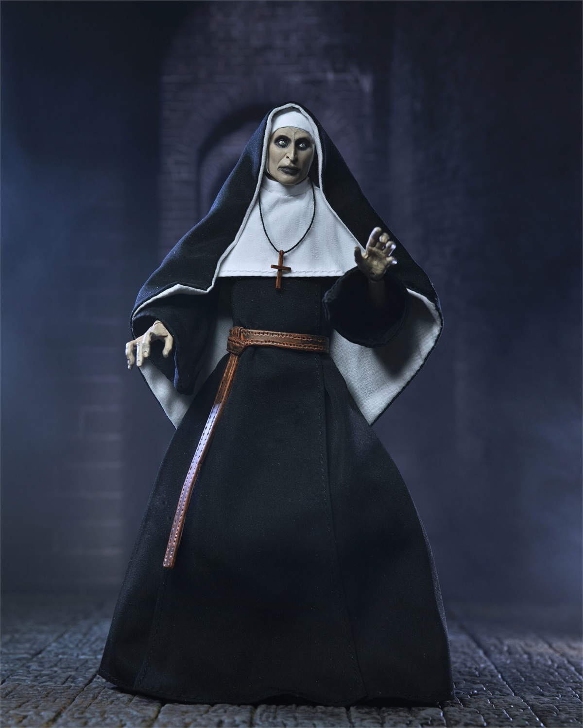 NECA The Conjuring Universe Ultimate Action Figure The Nun (Valak) 18 cm con accessori intercambiabili
