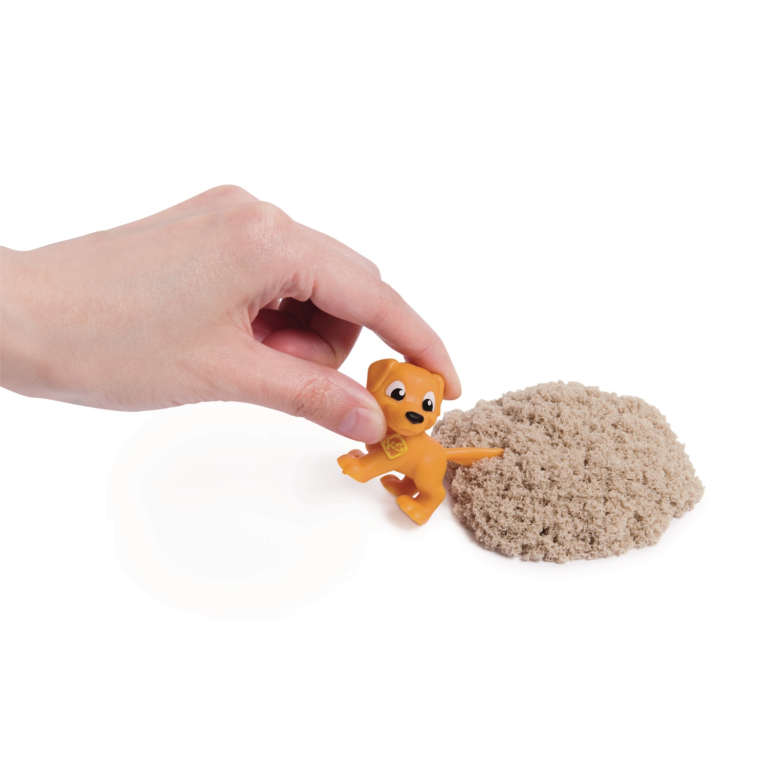 Kinetic Sand Parco Giochi dei Cuccioli - 680 g di Sabbia, 3 Accessori a Forma di Cagnolino, 2 Attrezzi per la Sabbia, Comoda Valigetta, Giocattoli per Bambini 3 Anni